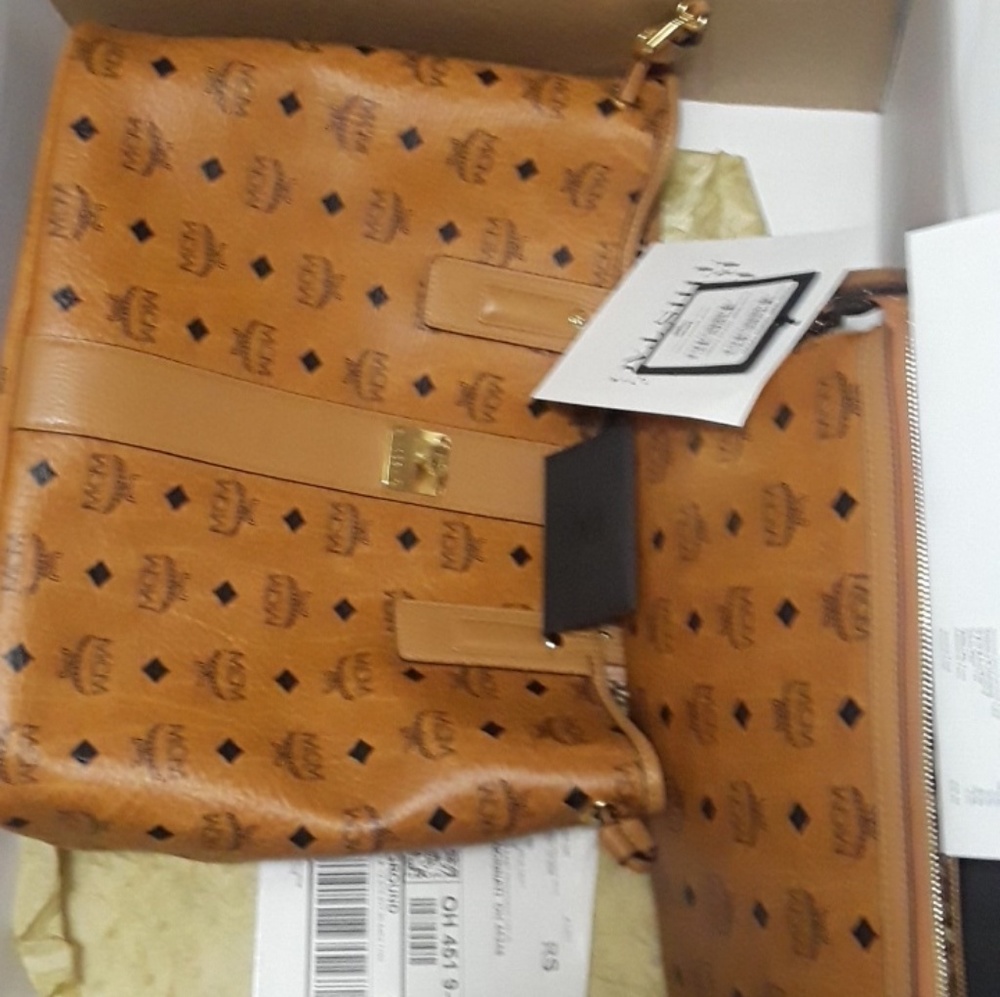 MCM LIZ REVERSIBLE MED TOTE